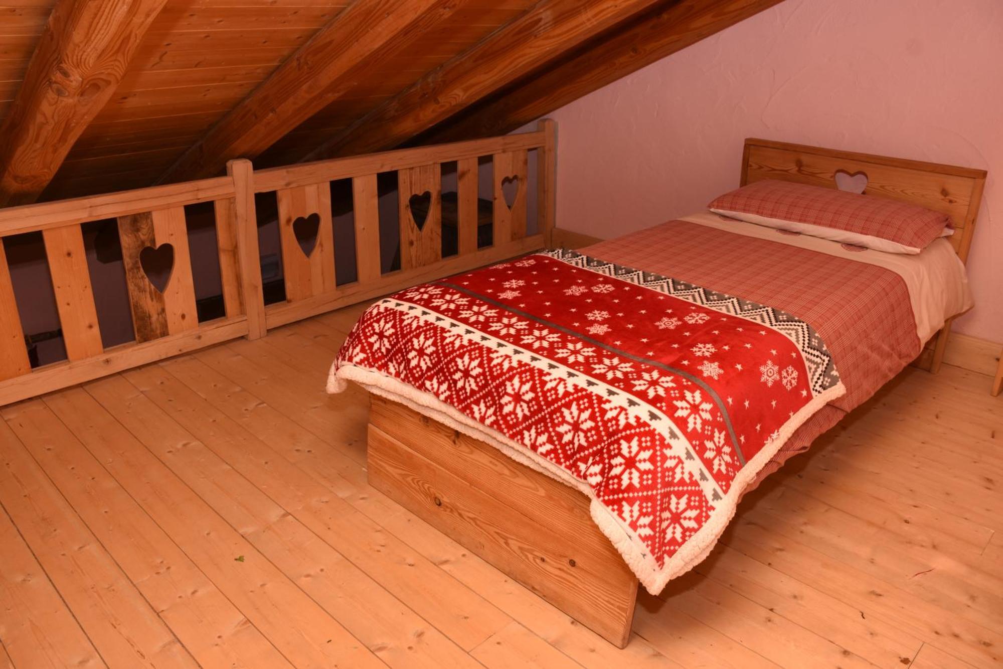 La Ferme Du Grand Paradis Cogne Room photo
